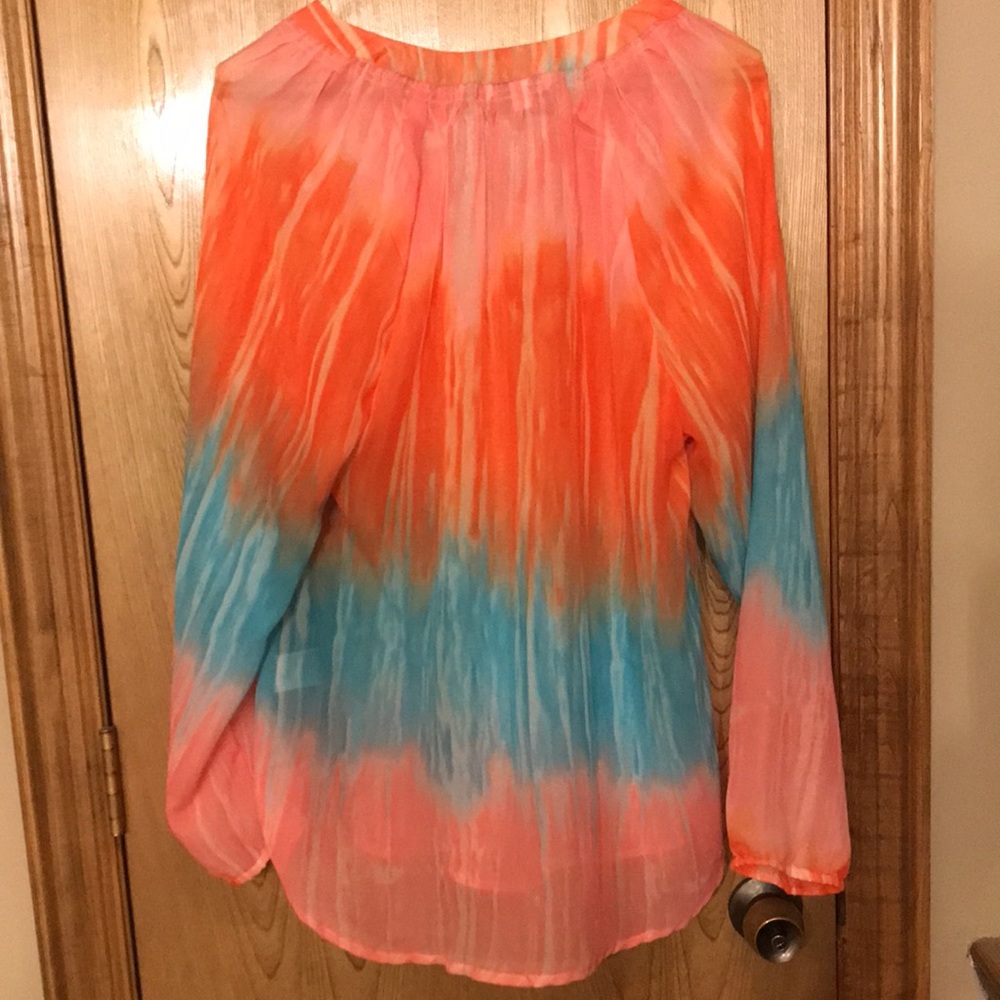 Katie’ Kloset brand Women’s Top - Picture 2 of 8
